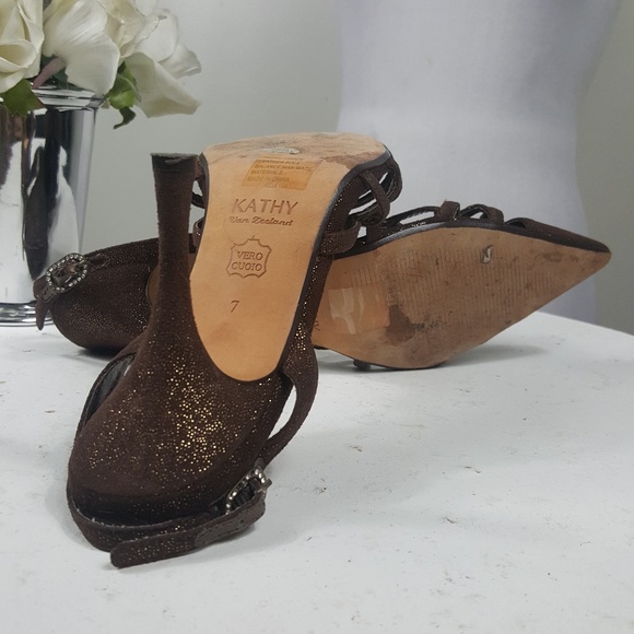 Kathy Van Zeeland Vintage Y2K Suede Leather Brown Pointed Toe Heels with GLITTER - Picture 7 of 8